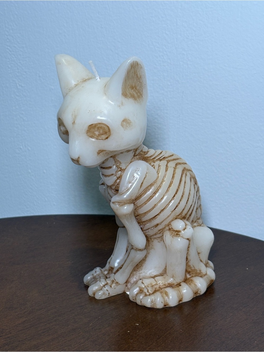 Ashland Cream and Tan Skeletal Cat Candle